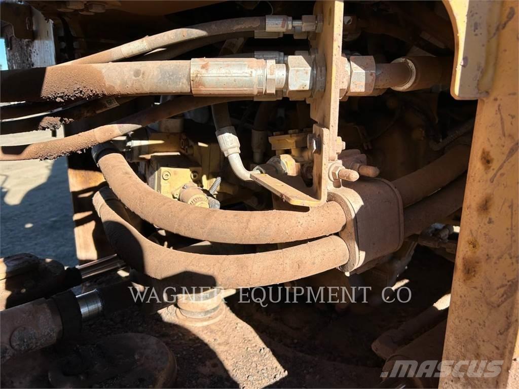 CAT 930M FC Kolové nakladače