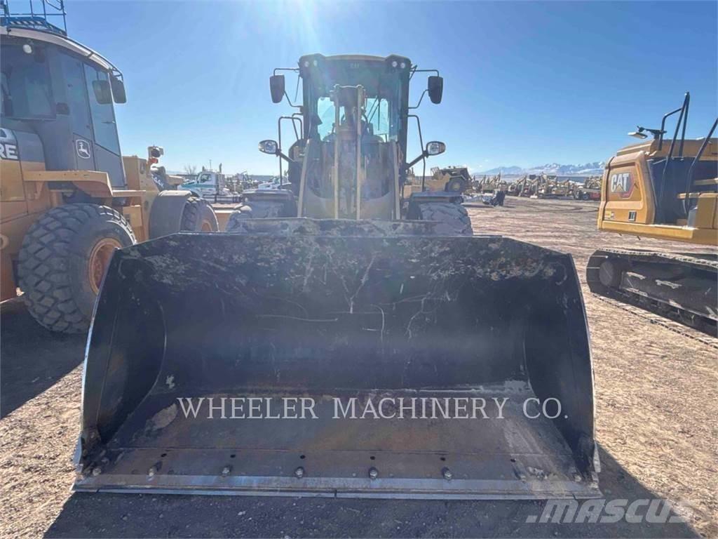 CAT 930M QC Kolové nakladače