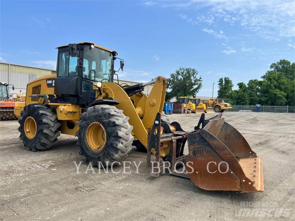 CAT 930M QC Kolové nakladače