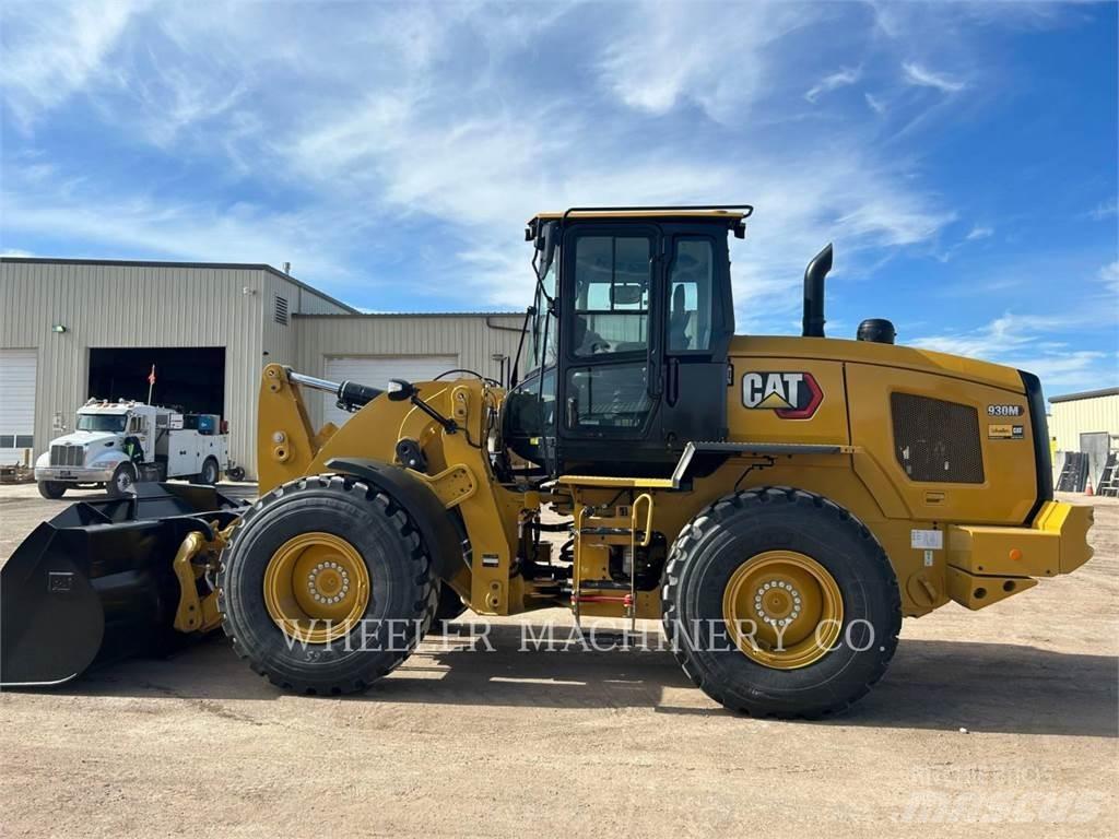 CAT 930M QC 3V Kolové nakladače