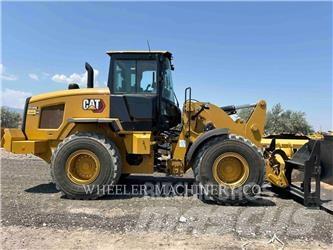 CAT 938 Kolové nakladače