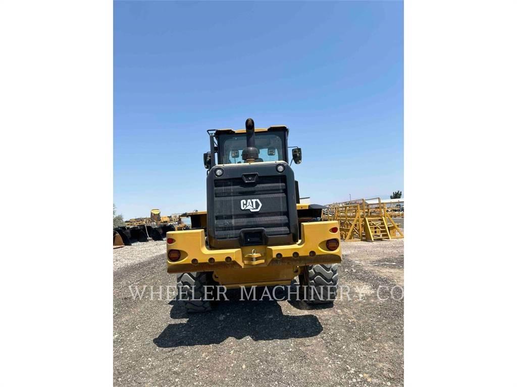 CAT 938 Kolové nakladače