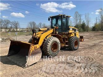 CAT 938G Kolové nakladače