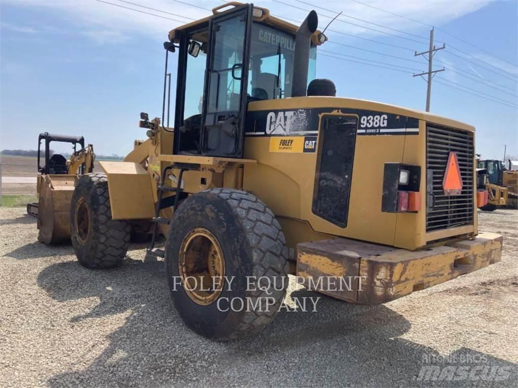CAT 938G Kolové nakladače