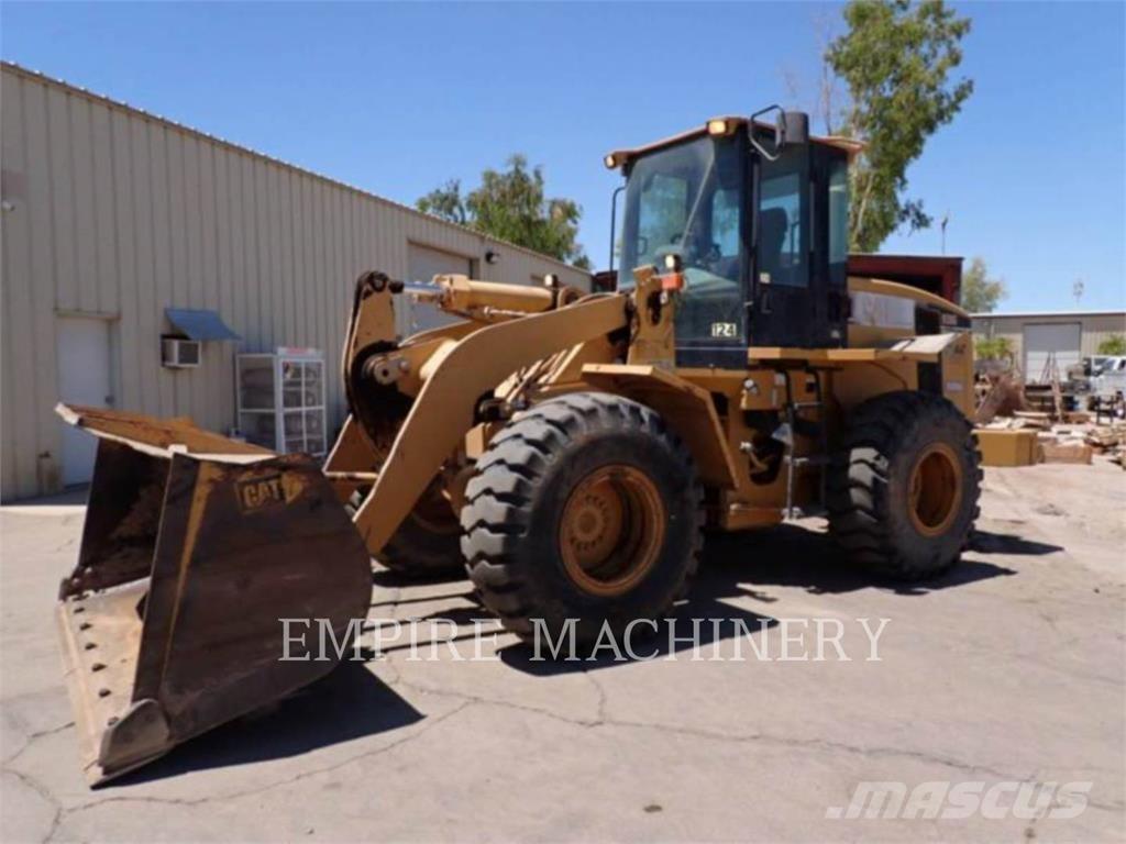 CAT 938G Kolové nakladače