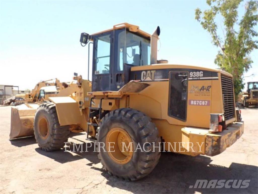 CAT 938G Kolové nakladače