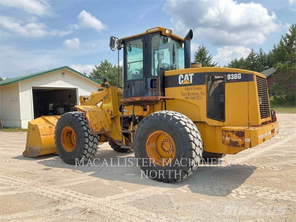 CAT 938G Kolové nakladače