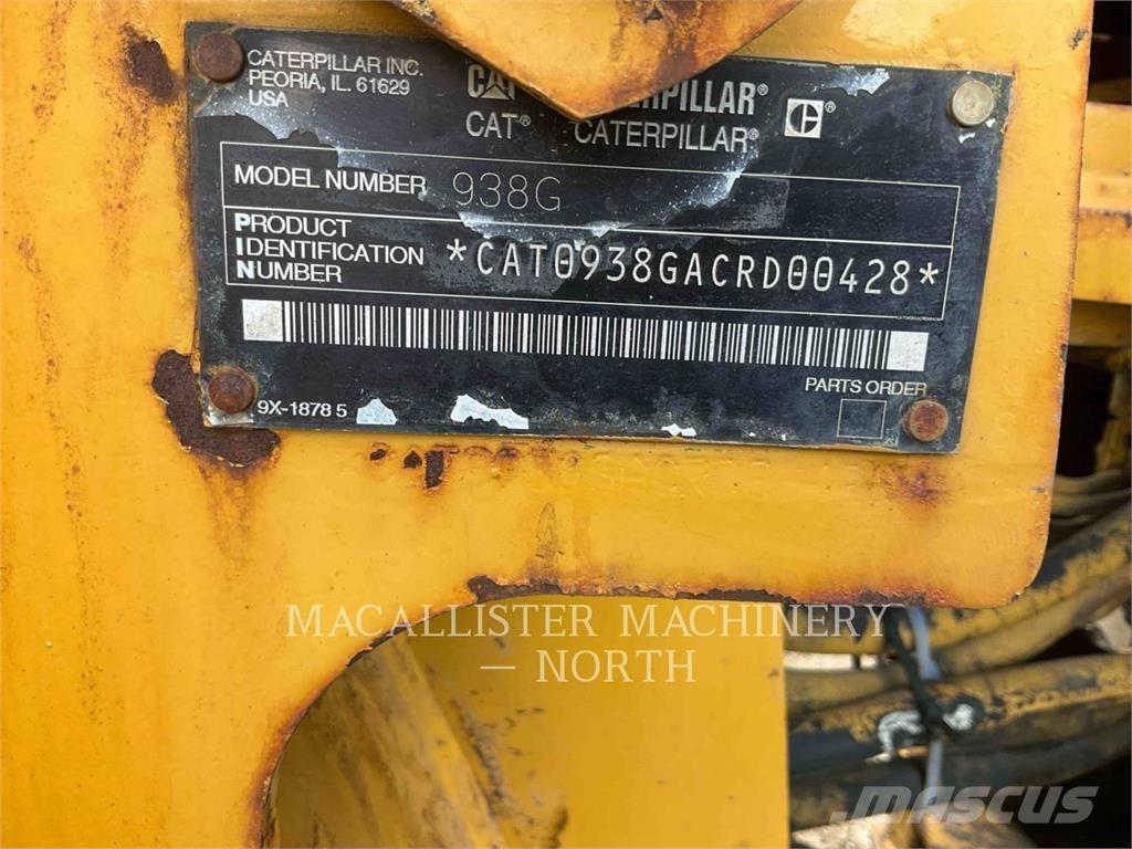 CAT 938G Kolové nakladače
