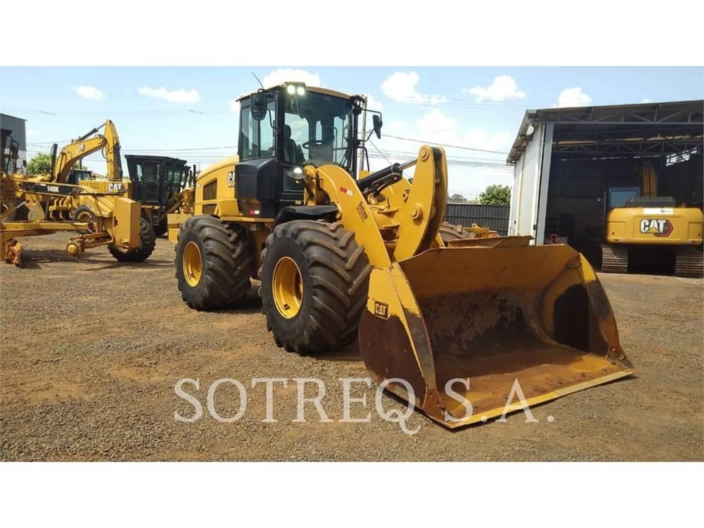 CAT 938K Kolové nakladače