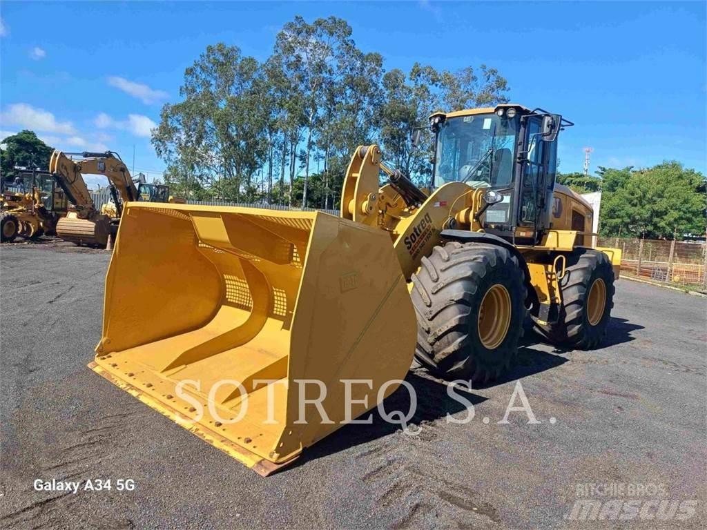 CAT 938K Kolové nakladače