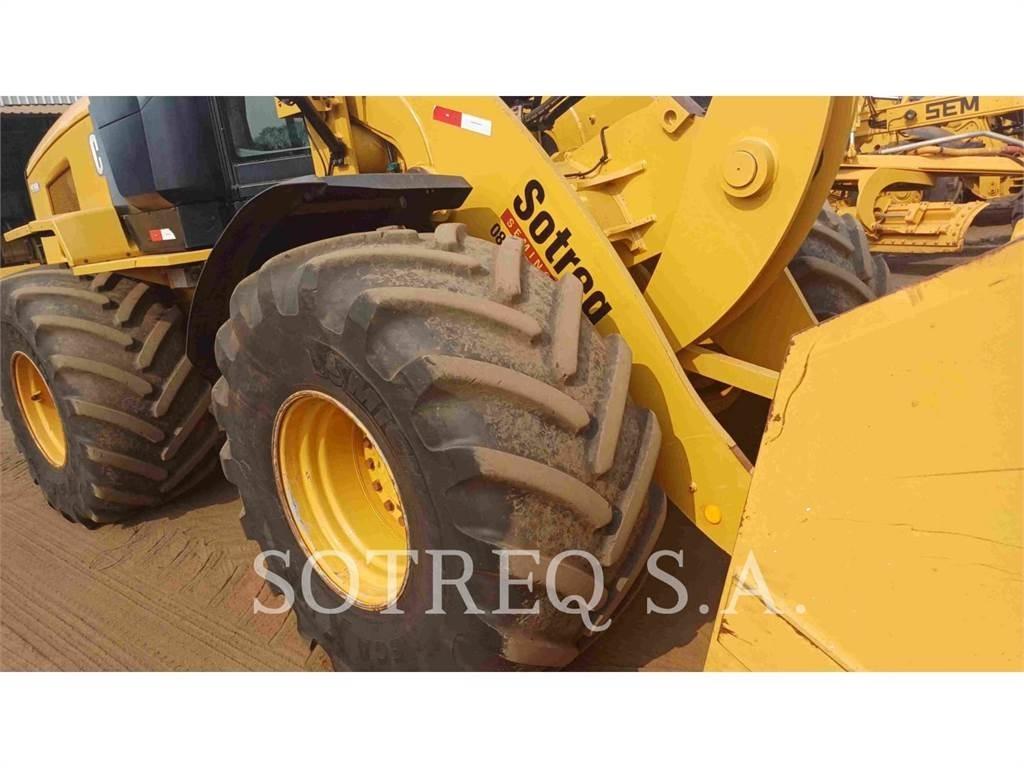 CAT 938K Kolové nakladače