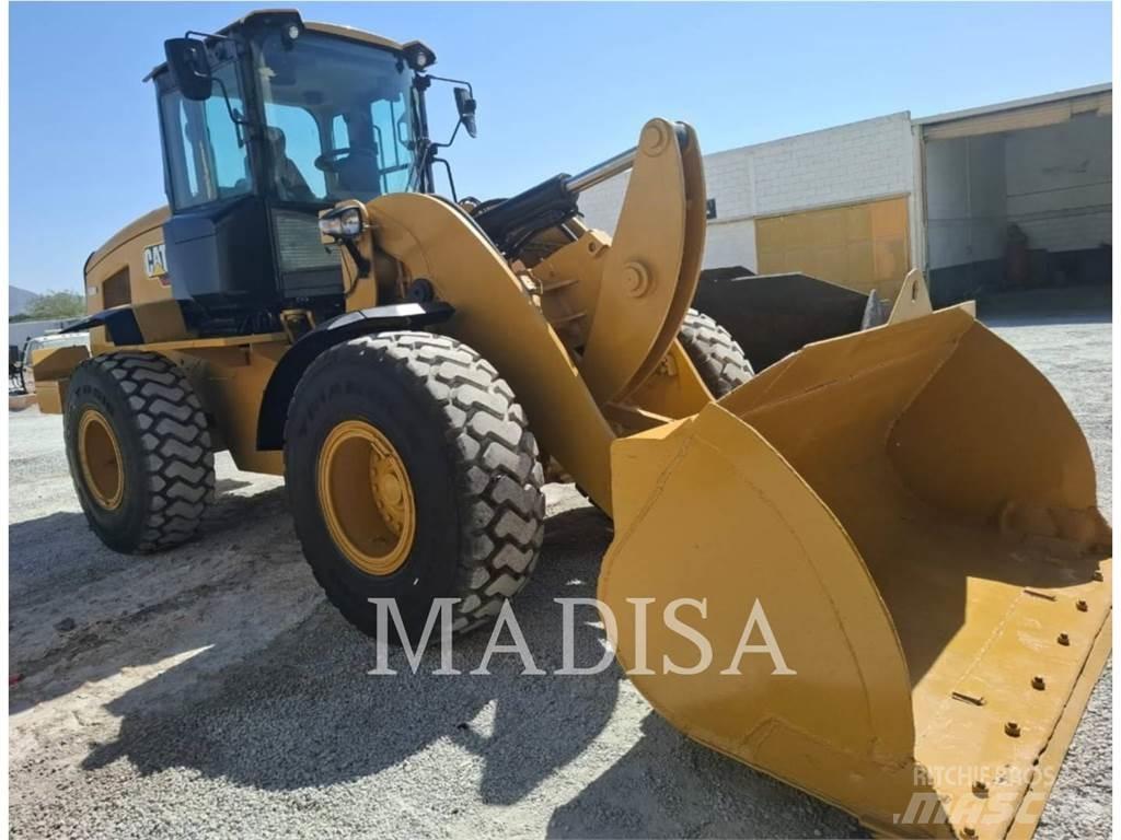 CAT 938K Kolové nakladače