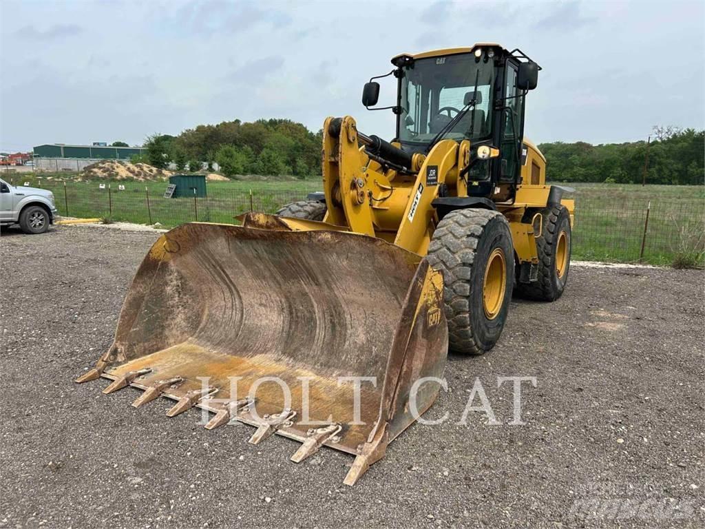 CAT 938K Kolové nakladače