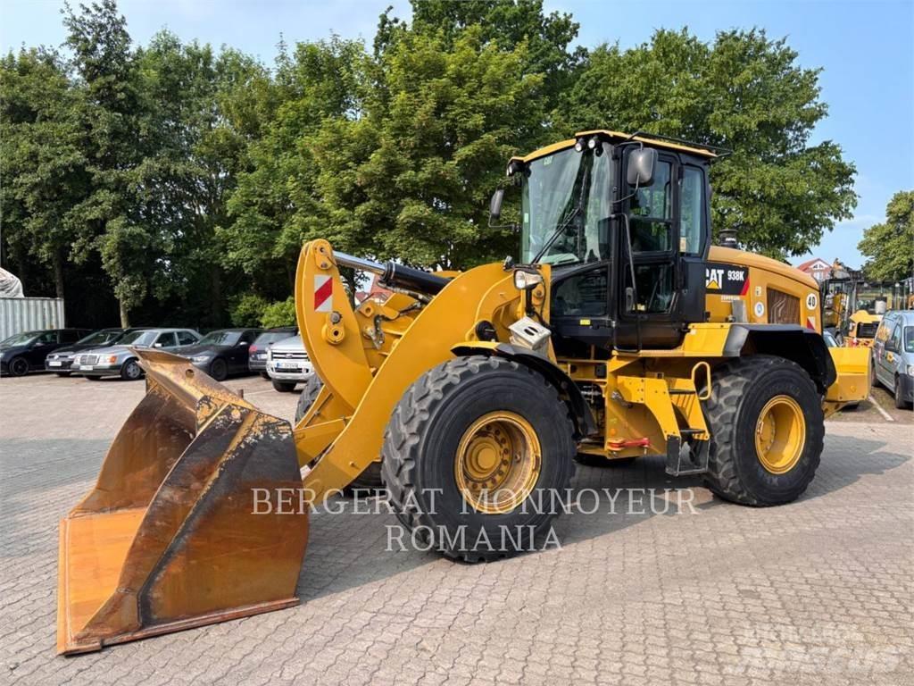 CAT 938K Kolové nakladače