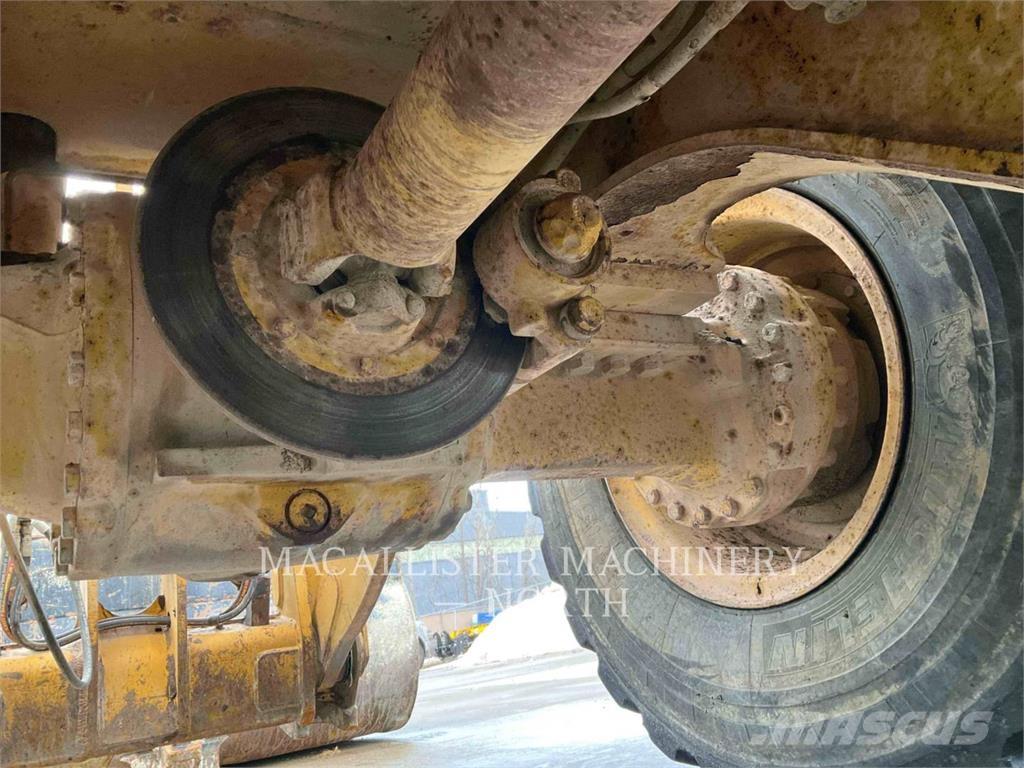 CAT 938K RQ+ Kolové nakladače