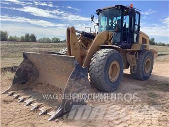 CAT 938M Kolové nakladače