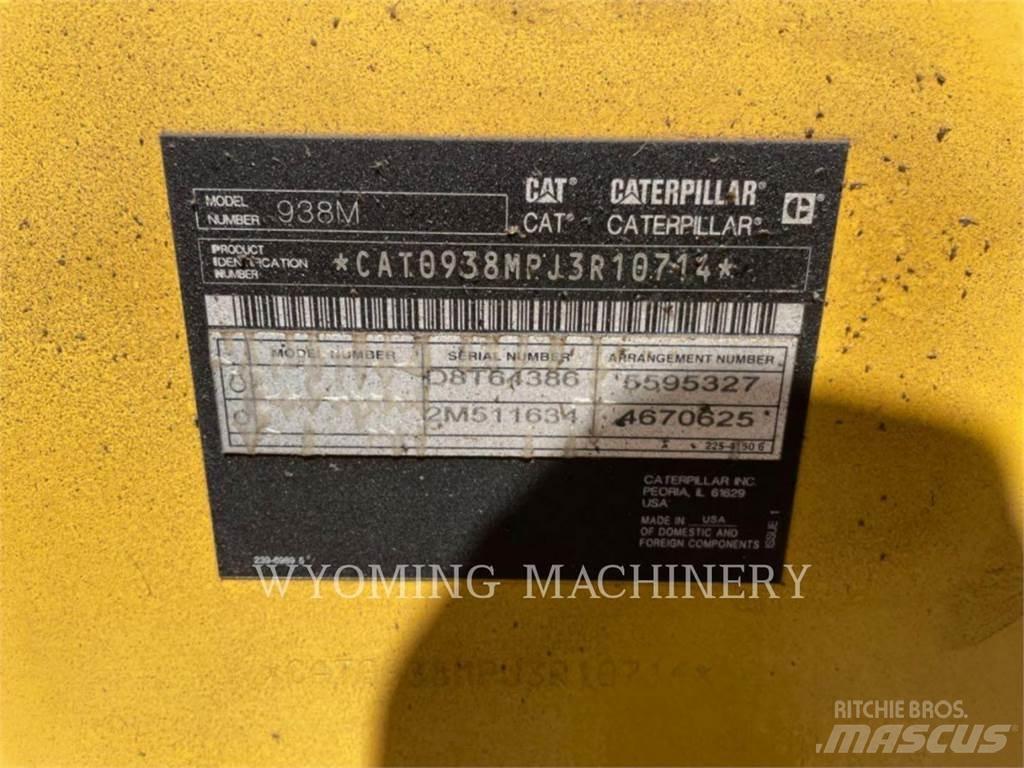 CAT 938M Kolové nakladače