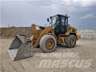 CAT 938M Kolové nakladače