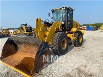 CAT 938M Kolové nakladače