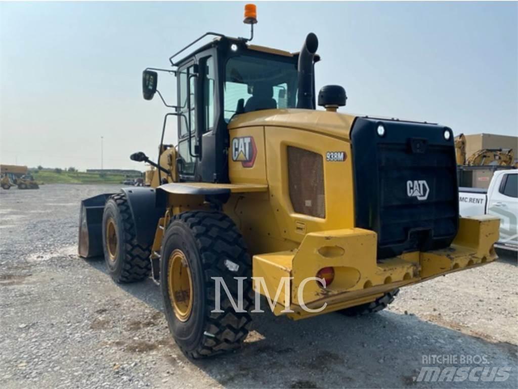 CAT 938M Kolové nakladače