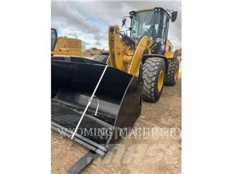 CAT 938M Kolové nakladače