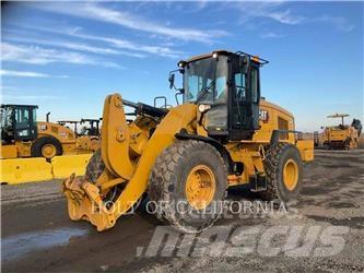 CAT 938M Kolové nakladače