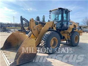 CAT 938M Kolové nakladače