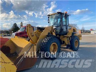 CAT 938M Kolové nakladače