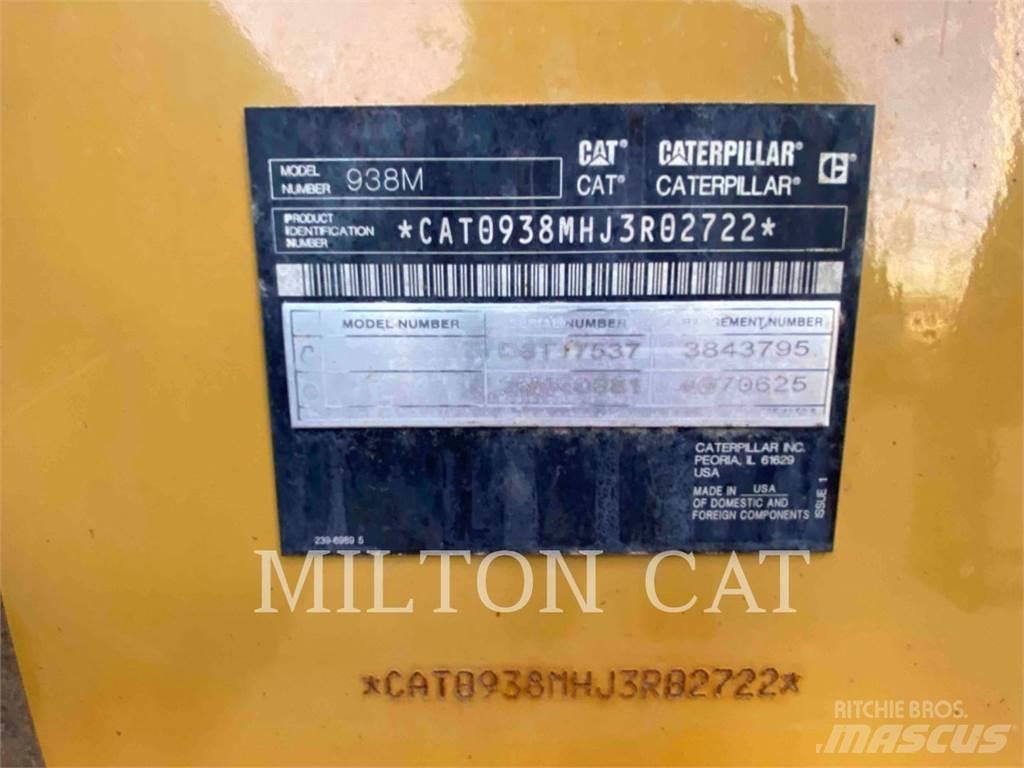 CAT 938M Kolové nakladače