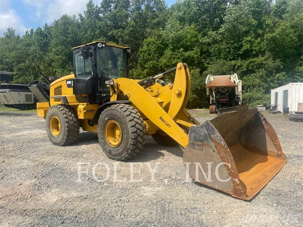 CAT 938M Kolové nakladače