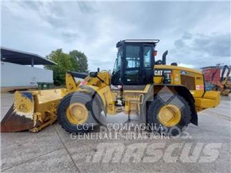 CAT 938M Kolové nakladače