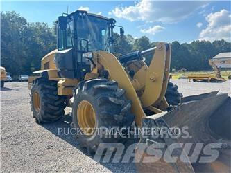 CAT 938M Kolové nakladače