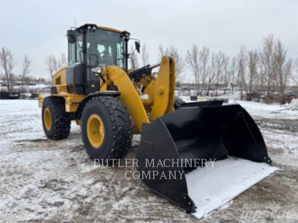 CAT 938M Kolové nakladače