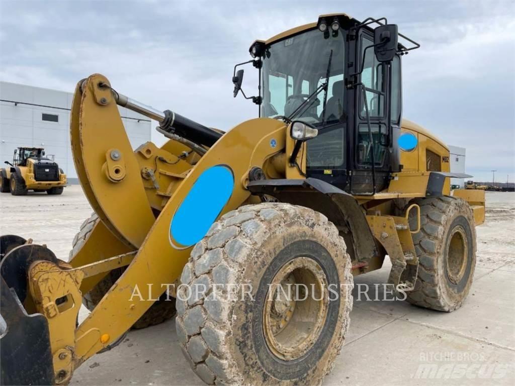 CAT 938M Kolové nakladače