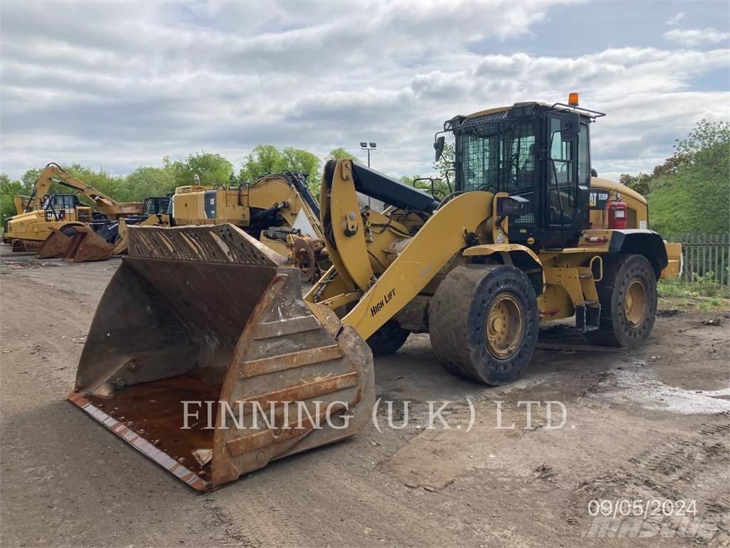 CAT 938M Kolové nakladače