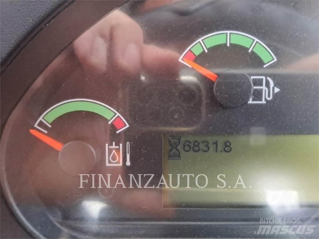 CAT 938M Kolové nakladače