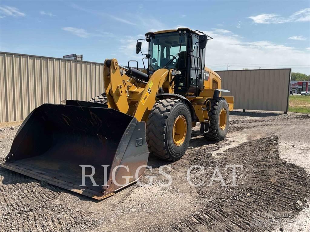 CAT 938M Kolové nakladače