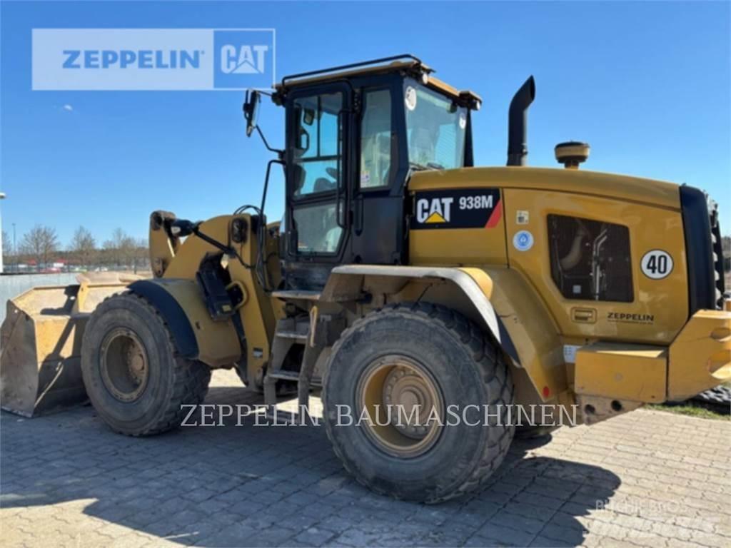 CAT 938M Kolové nakladače