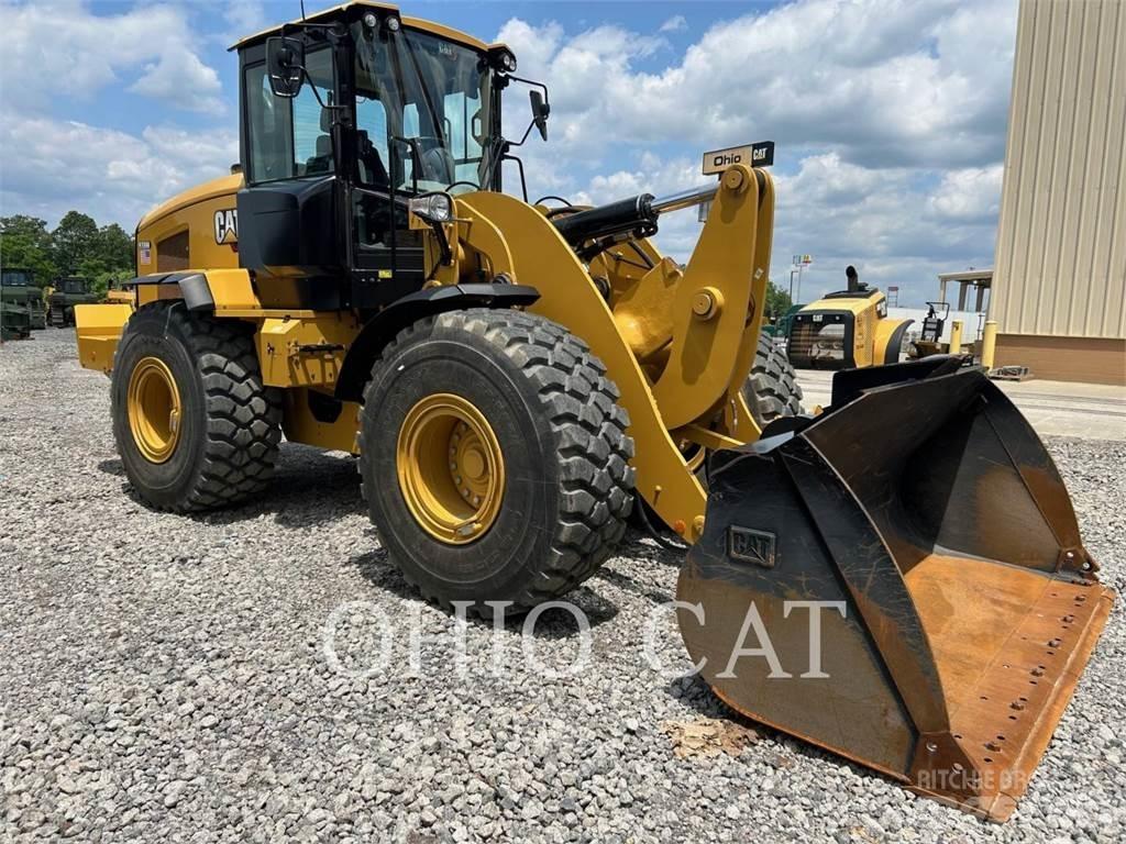 CAT 938M Kolové nakladače