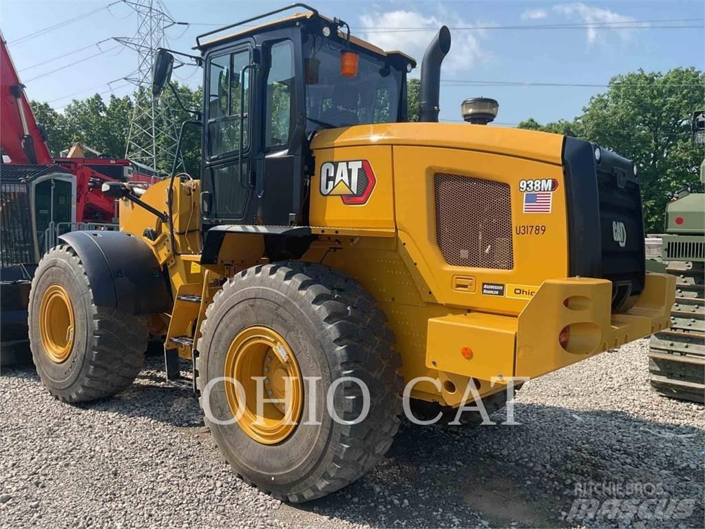 CAT 938M Kolové nakladače