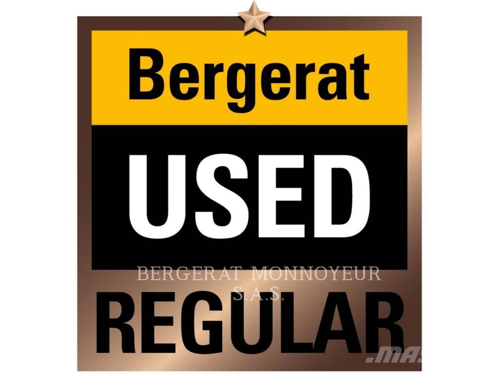 CAT 938M Kolové nakladače