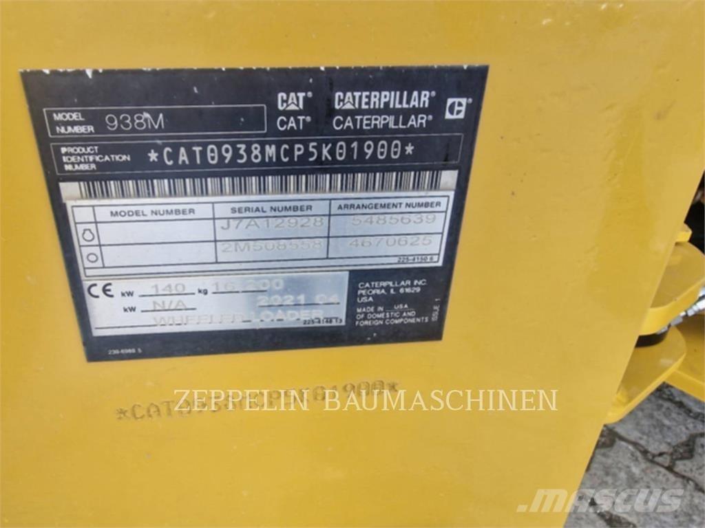 CAT 938M Kolové nakladače