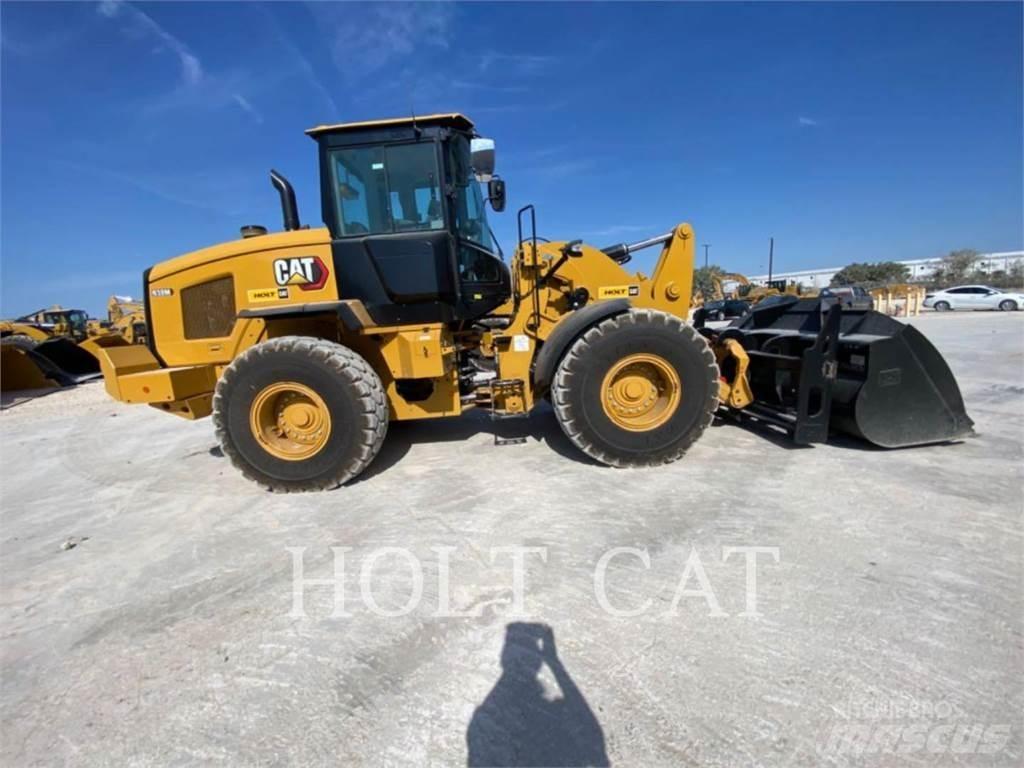 CAT 938M QC Kolové nakladače