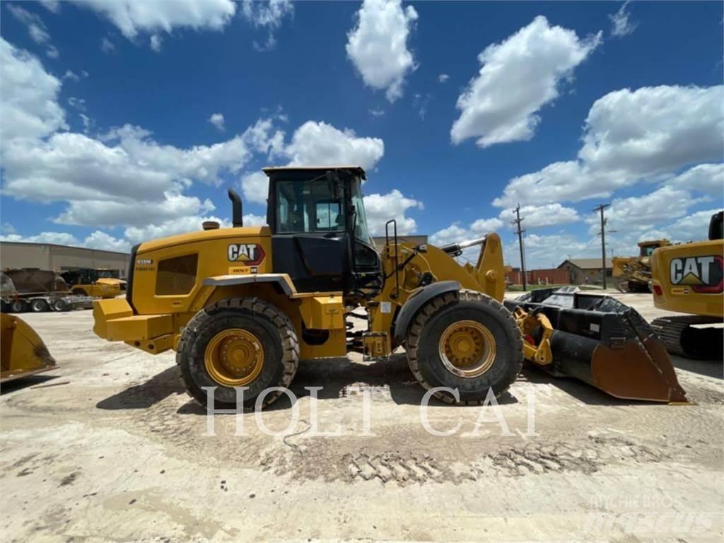 CAT 938M QC Kolové nakladače