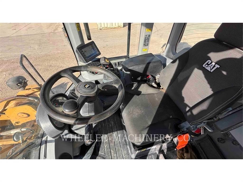 CAT 938M QC Kolové nakladače
