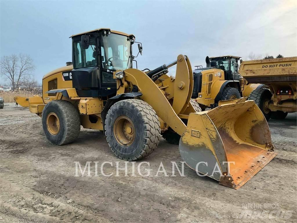 CAT 938M R+ Kolové nakladače
