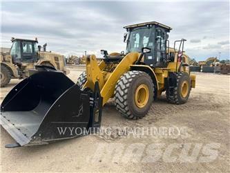 CAT 950 Kolové nakladače