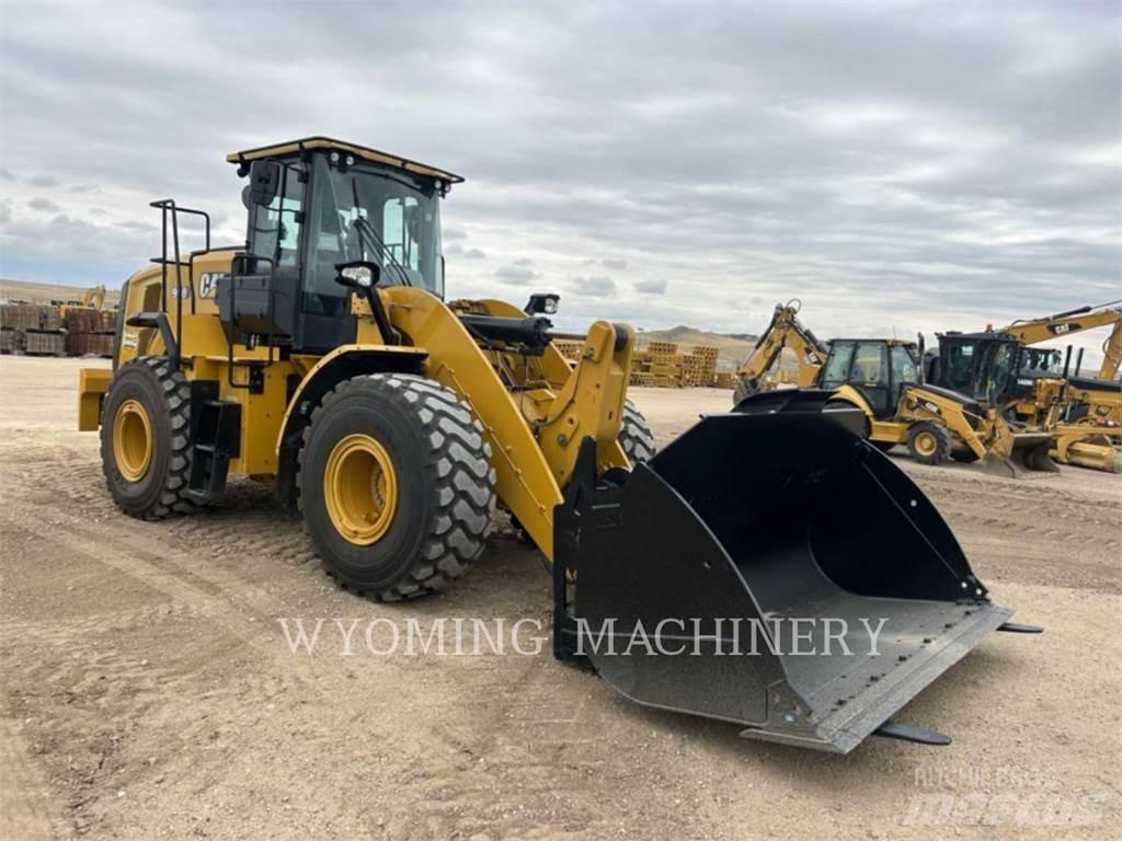 CAT 950 Kolové nakladače