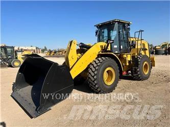 CAT 950 Kolové nakladače