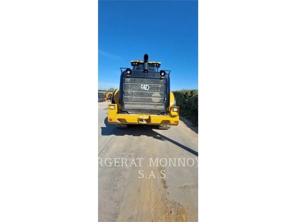 CAT 950 Kolové nakladače
